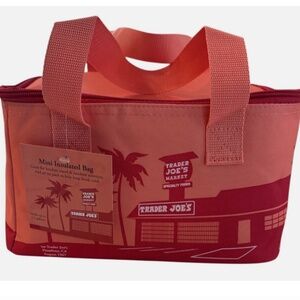 NEW Trader Joe’s  Mini Peach Orange Insulated Tote Bag Lunch Box Bag Limited